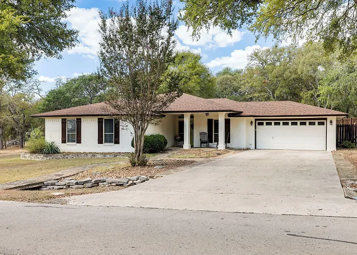 Gorgeous San Marco Home W/ Patio & Grill!
